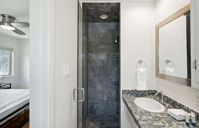 Quiet 4 Bedroom Home Located off Sola - Foto 23