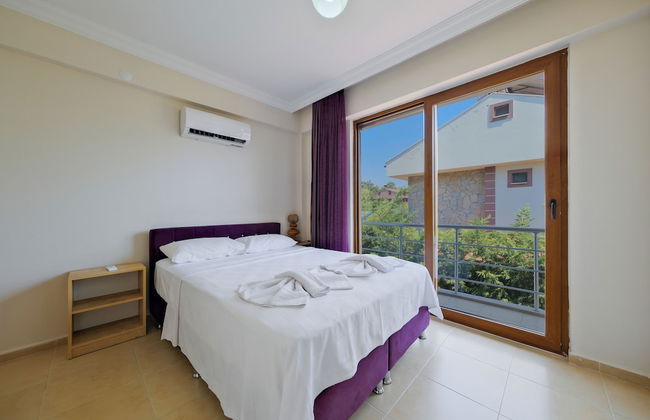 Talia deniz manzaralı 4 odalı lüks Villa - Foto 9