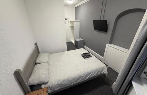 The Woodside - Photo 16