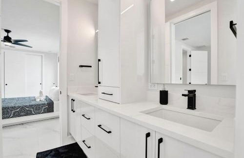 4BR w htd Pool Walk to Las Olas 5mins to Beach - Foto 51