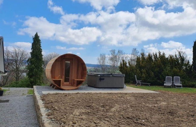 Luxurious Holiday Home in Érezée with Hot Tub - Photo 17