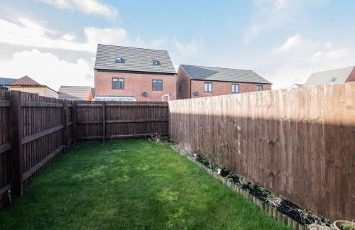 Quiet Two Bedroom House Driveway Parking & Garden - Foto 2