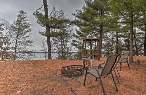 Waterfront Arkdale Retreat 2 Acres with Deck and View - Foto 38