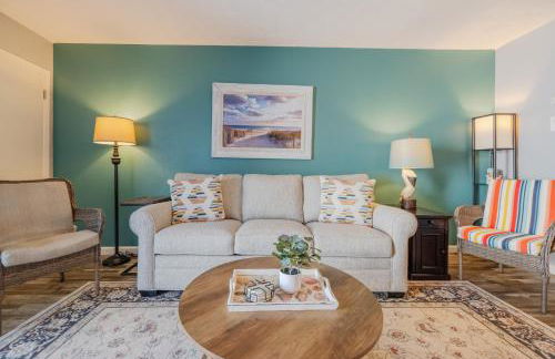 The Turtle House- Quiet complex, 2 BR/ 2 BA - Photo 23