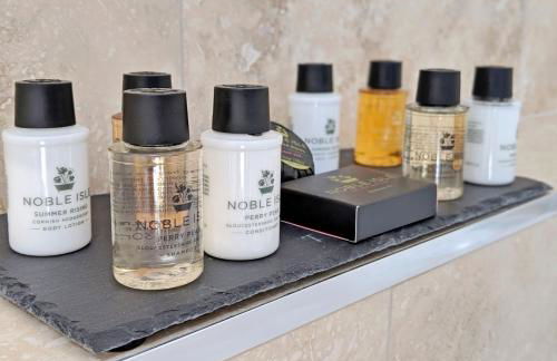 The Dairy , Emsworth - Photo 24