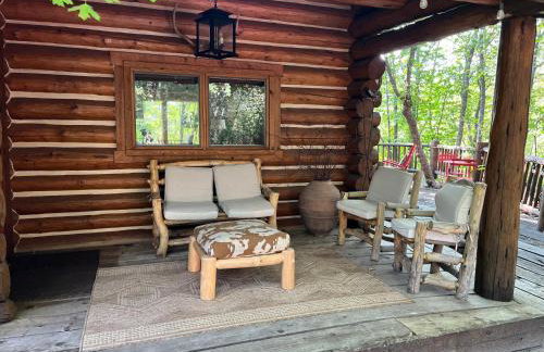 Rustic Sundance cabin sleeps 13 hottub firepits - Foto 37