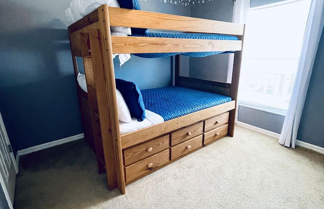 Lakeside Community, Pools, and More! - Photo 14