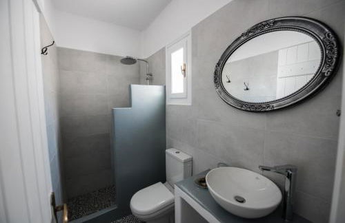 Ostria Studios & Apartments - Photo 33