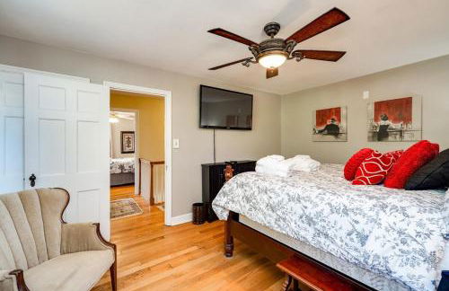 Antique Charm 3BR Gourmet Kitchen & Large Yard - Foto 31