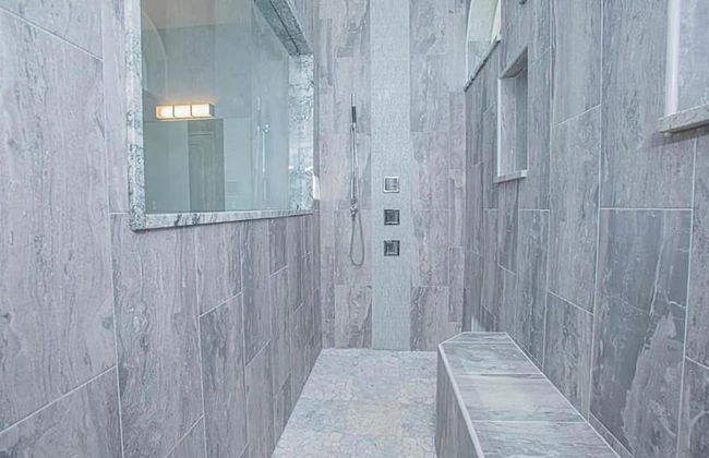 Stunning Luxury Mediterranean-style Private Oasis! - Foto 17