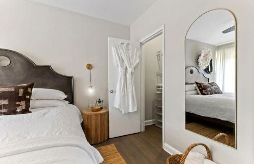 The Lexington - Serene Apartment, 5 min to DC with Free Parking and Metro - Foto 11