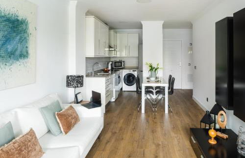 Apartment Abora Garden with terrace, pool, extensive gardens and free parking - Foto 6