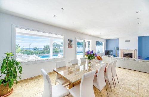Preciosa villa con piscina, jardín y vistas al mar WIFI - Foto 4