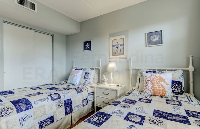 Convenience Direct Oceanfront Condo with Private Balcony by RedAwning - Photo 2