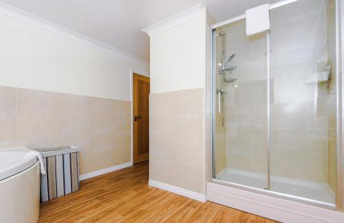 Kinship House by YourStays - Stunning Holiday Home in the Suburbs - Foto 40