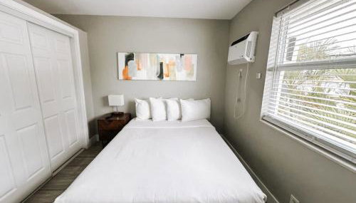 Rustic Retreats Beachy 1BR for 4 guests in the heart of Fort Lauderdale - Foto 3