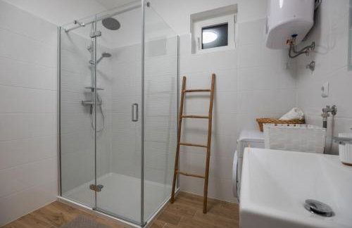 Kuća za odmor IVANA - Foto 38