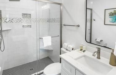 Hot Tub, Putting Green + Bikes! - Photo 23