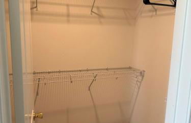 Charming 3-bedroom condo with WiFi, AC in Newark - Foto 11