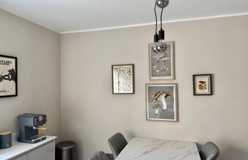 Holyrood Hidden Gem - Photo 3