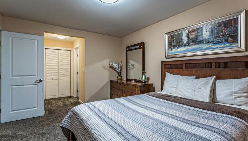 the Veranda, Best Area, 2 Baths, 2 Bedrooms, WD, Jacuzzi bath, New Carpet, Balcony, 925sf - Foto 5