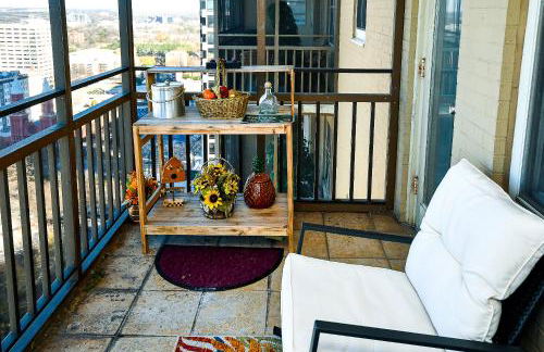 Modern Designed DTWN Condo with a 99 percent Walk Score - Foto 84