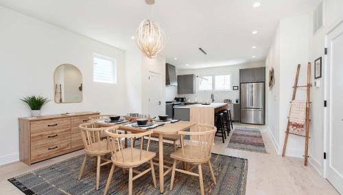 Modern Retreat with Hot Tub-Near Downtown Indy-Family Friendly - Foto 5