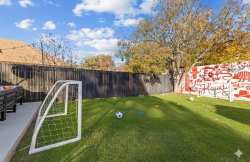 Texas Willow Ranch - Epic Luxury Retreat with Pool, Game room, Soccer, BBQ, Fire table - Foto 64