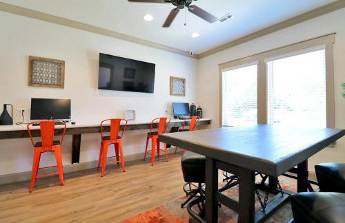 Landing Amazing 1BD Clubhouse Pool - Foto 32