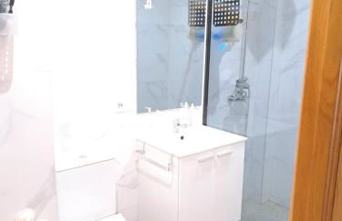 una habitación en un piso compartido - Foto 2