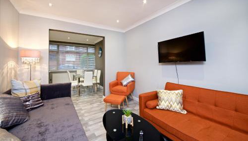 Beautiful Cozy Home With Free Parking - Foto 4