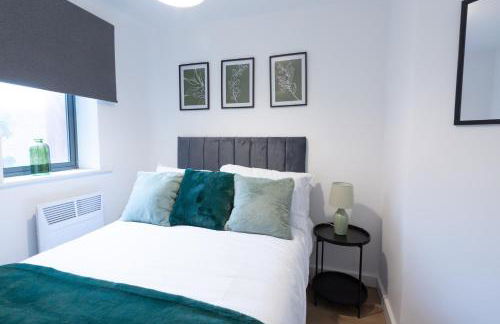 Spacious City Centre Apartment with Balcony - Foto 8