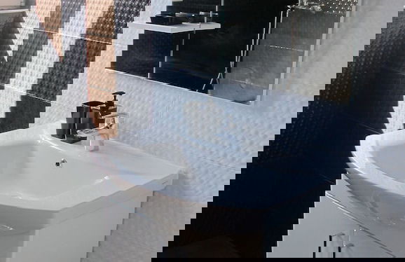 Comfortable 2 Bedroom Apartment - Foto 11