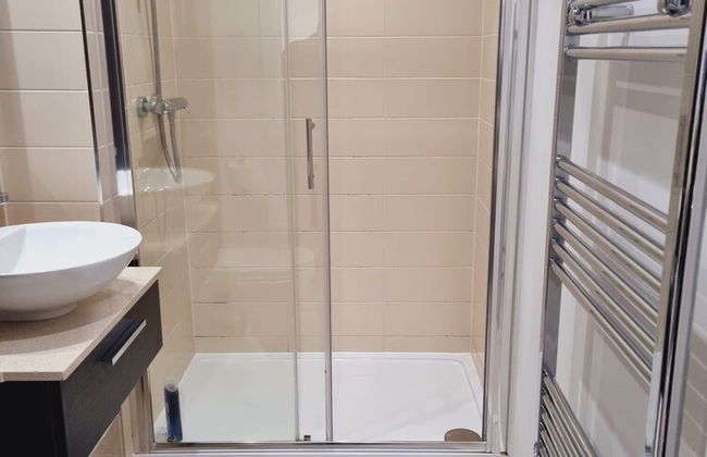 Stunning 2-bed Apartment in London - Foto 18