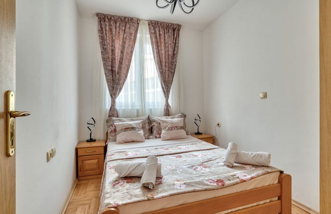 Apartments Elena - Photo 10