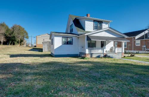 Walk to Main St and Campus! Dtwn Radford Home - Foto 24