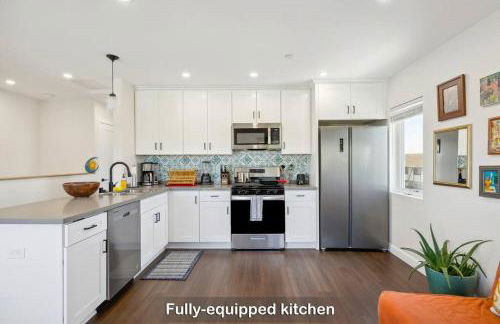 Entire Private Home with 3 Bedrooms 3 Bathrooms, Balcony Views, 10-mins to San Diego Gaslamp, Downtown, Available Now - Foto 4