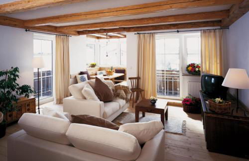 Chalet Jochpass Ferienwohnungen by HOTEL LANIG - Ferienwohnungen mit Zugang zum WellnessSpa im Hotel Lanig - Foto 1