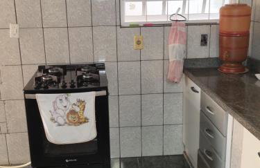 Casa com dois quartos,dois banheiros,sendo um, uma suíte,sala de estar cozinha e garagem - Foto 32