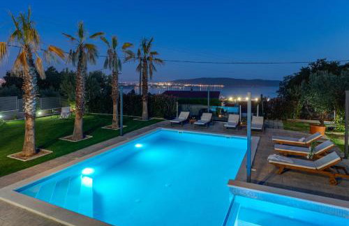 Seaview Villa Stanka with Pool and attached Jacuzzi - Photo 37