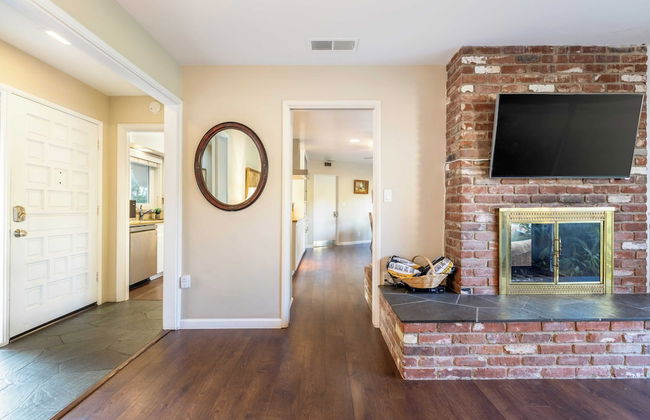 East Valley Manor by Avantstay Minutes to the Beach - Foto 9