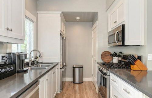 Cozy Two-Story Cottage Near Historic Folsom! - Foto 36