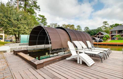 Dock and Outdoor Entertainment Home on Lake Conroe - Photo 31