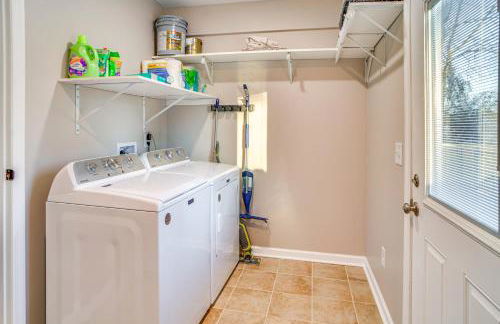 Home 14 Mi to Highpoint Health with Fenced Yard! - Foto 19