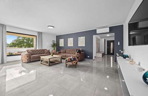 SPECIAL OFFER! NEW LUXURY APARTMENT with pool, fitness, outdoor bar&grill - Foto 10