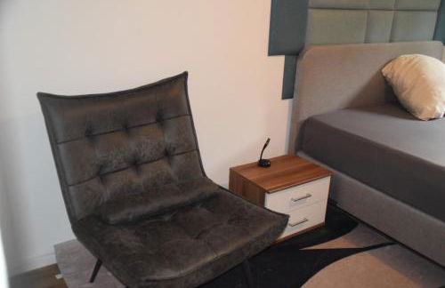 GraceHomes - Garage, Ventilator, Free Coffee, Airport, Messe, Stuttgart, WiFi up to 6 Guests - Foto 9