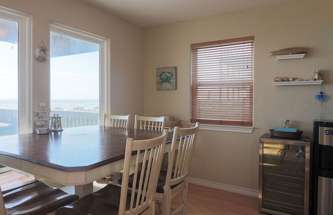 Superb Home With Private Walkover Unobstructed Views - Foto 13