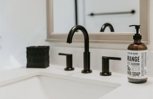 Spacious Cozy and Renovated Mountain Retreat - Foto 38