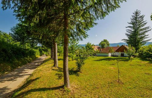 Beautiful cottage with heated pool for 22 ppl - Foto 61