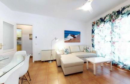 Coqueto y práctico apartamento en pueblo de Zahara - Foto 1